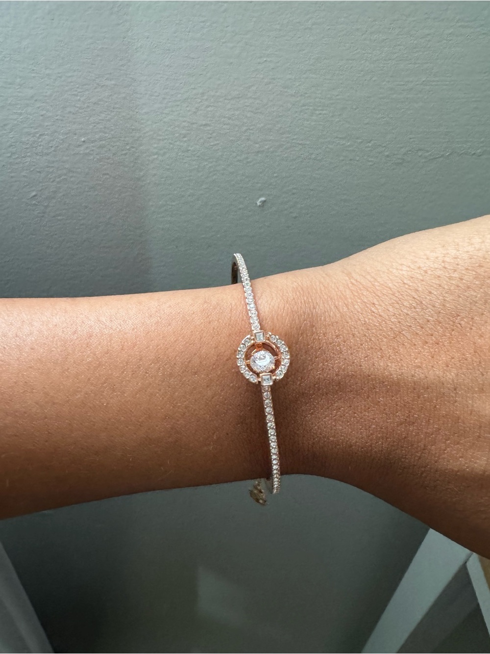 Swarovski Rose Gold Crystal Pavé Circle Cuff Bracelet - Picture 3 of 3